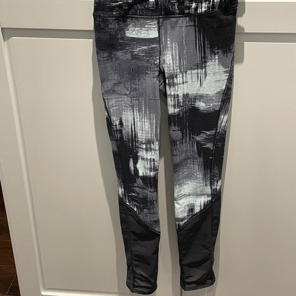 Xs new balance tight - Picture 2 of 5